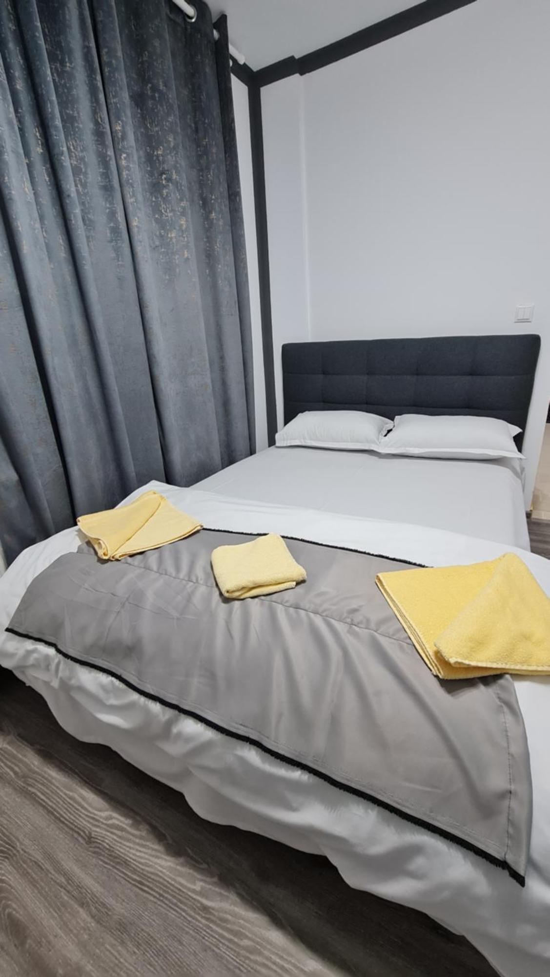 Pomiculturii Residence 3 ทิมิชัวรา ภายนอก รูปภาพ